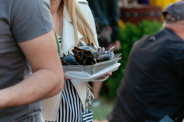 5 Vins d'Exception pour Sublimer Votre Poulet Sucré-Salé